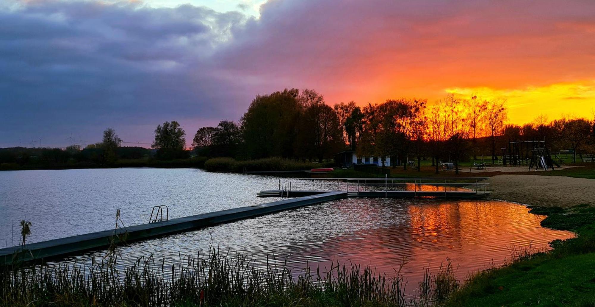 Hotel & Restaurant Haus Am See Locknitz 외부 사진