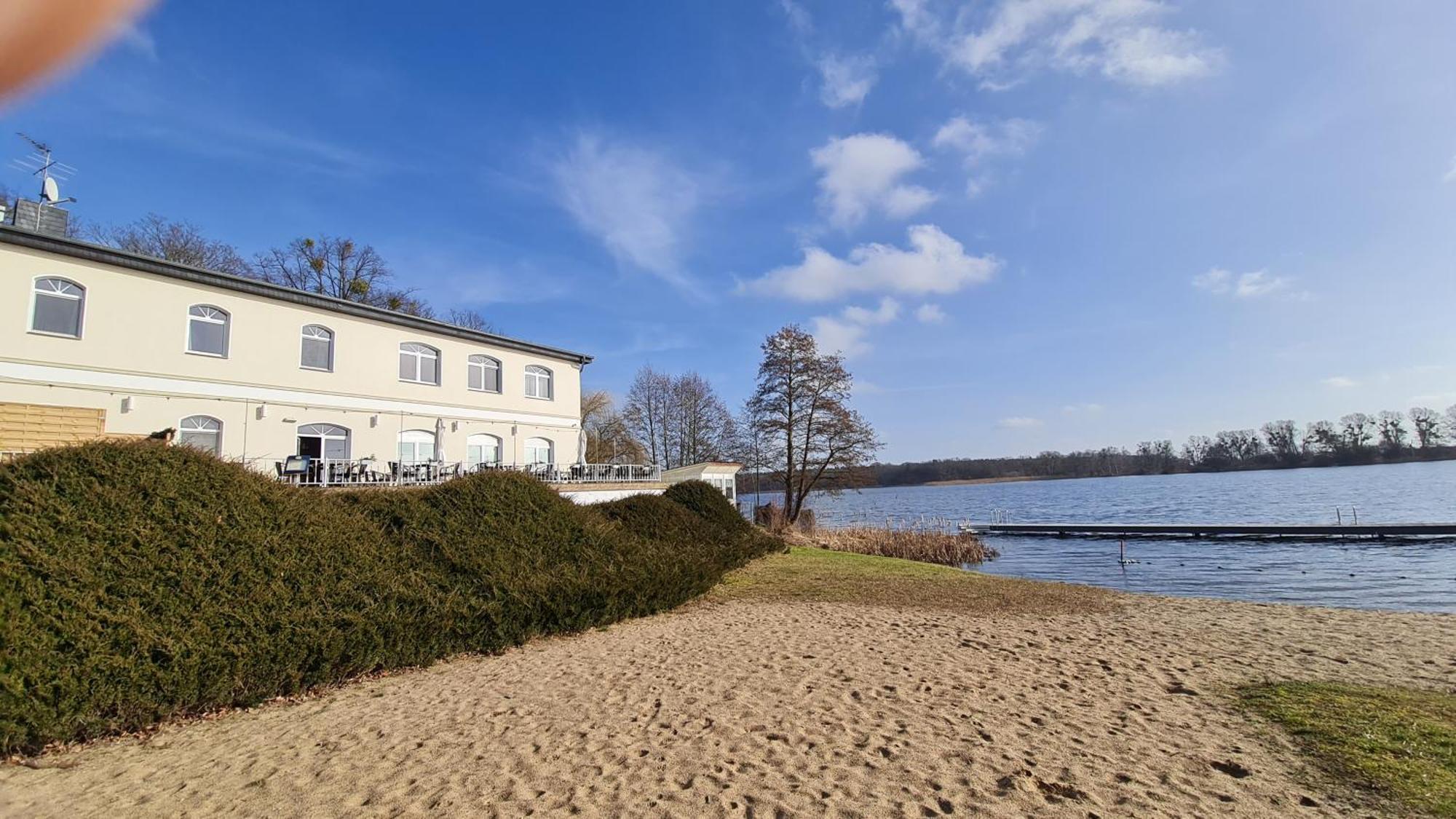 Hotel & Restaurant Haus Am See Locknitz 외부 사진