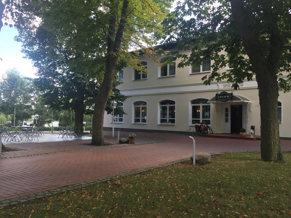 Hotel & Restaurant Haus Am See Locknitz 외부 사진