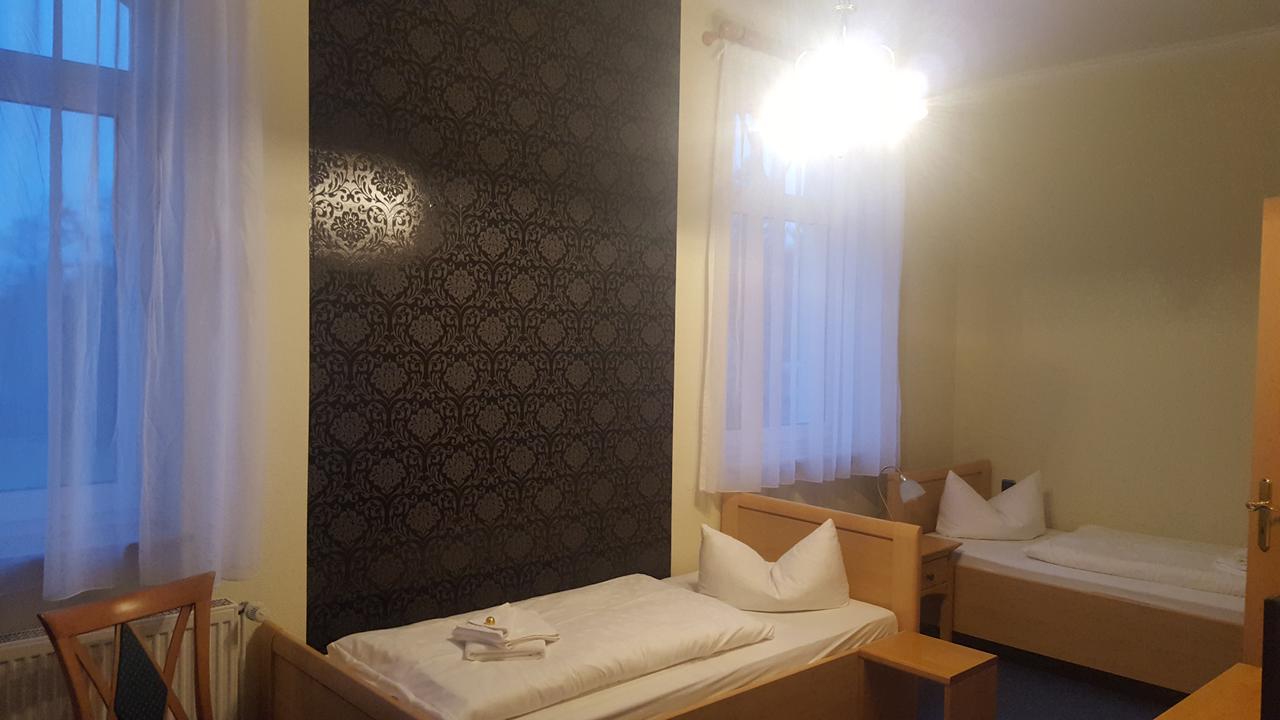 Hotel & Restaurant Haus Am See Locknitz 외부 사진