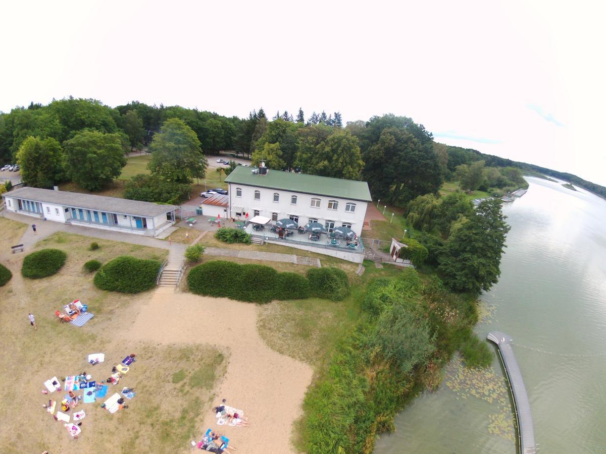 Hotel & Restaurant Haus Am See Locknitz 외부 사진