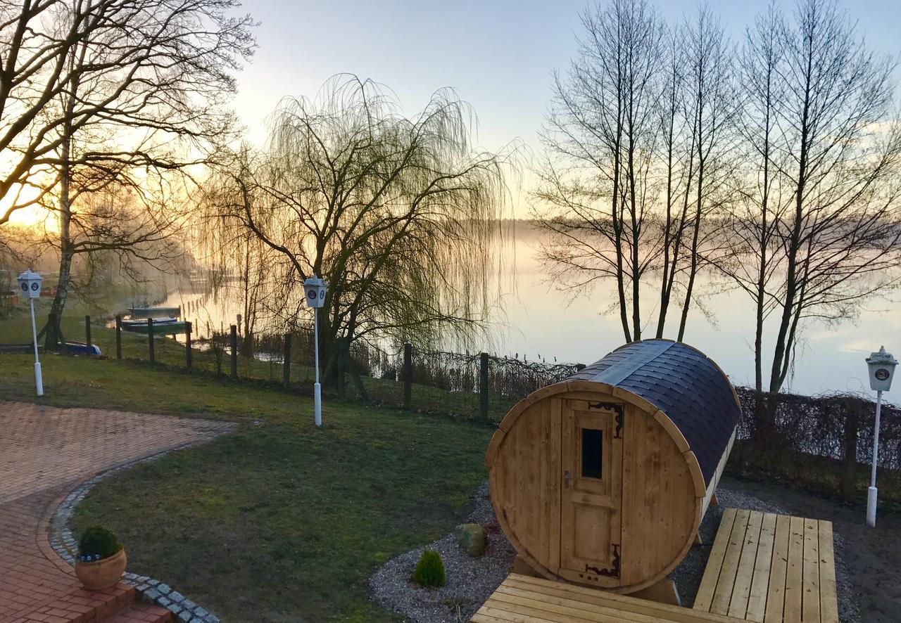 Hotel & Restaurant Haus Am See Locknitz 외부 사진