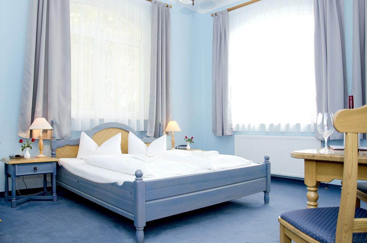 Hotel & Restaurant Haus Am See Locknitz 외부 사진